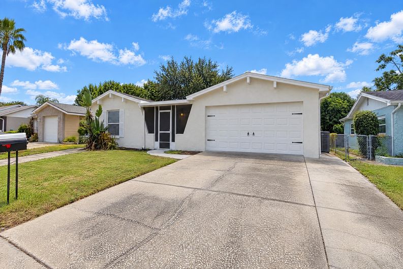 Photo 17 of 23 of 8402 Moulton Dr, Port Richey, FL