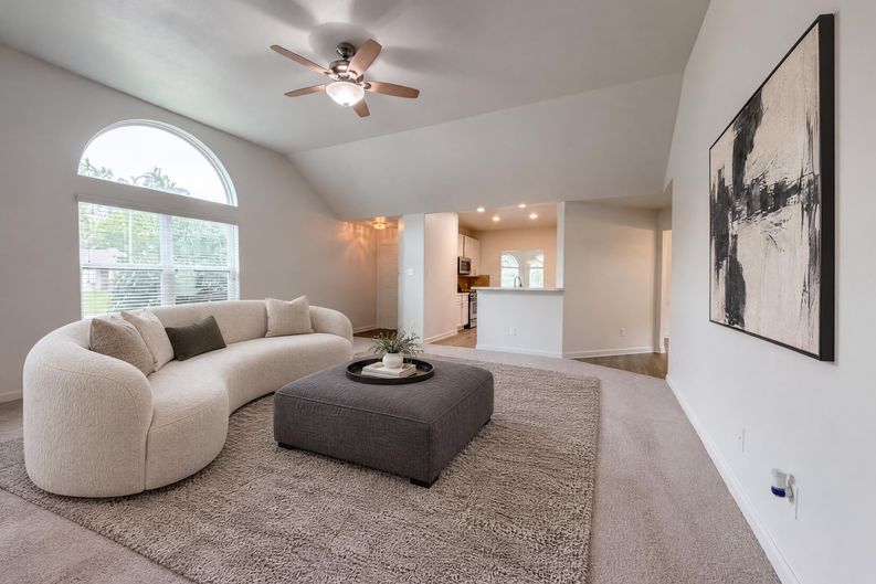 Photo 6 of 26 of 19043 Taverns Crossing Ln, Houston, TX