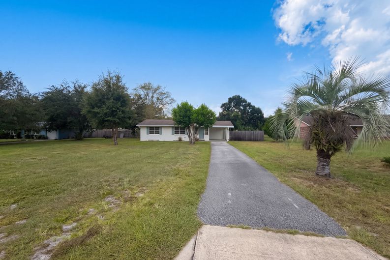 Photo 16 of 17 of 1609 Old Daytona Rd, Deland, FL