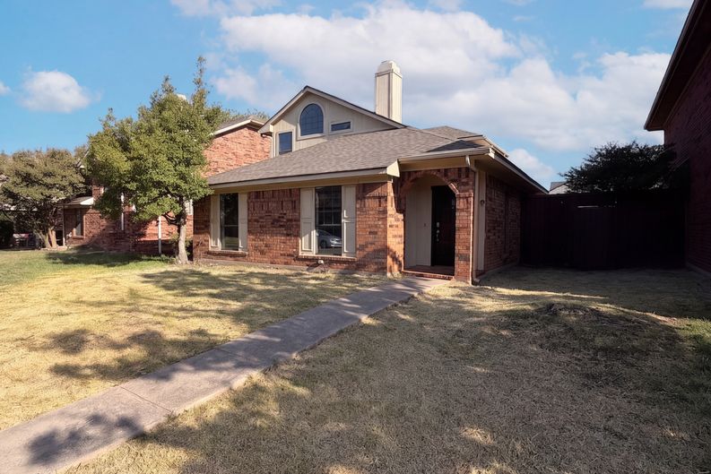 Photo 22 of 24 of 1633 San Francisco St, Carrollton, TX