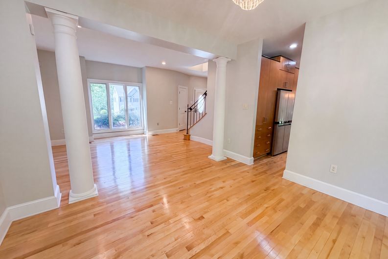 Photo 8 of 21 of 3621 Rolridge Rd, Henrico, VA