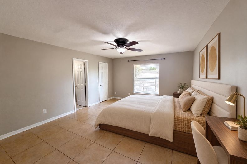 Photo 16 of 29 of 17802 Jefferson St, Oakland, FL