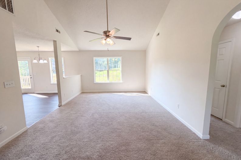 Photo 4 of 17 of 1667 Oakview Way, Rock Hill, SC