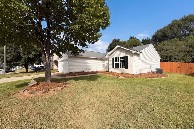 Photo 16 of 19 of 3760 Sedgewick Dr SW, Concord, NC