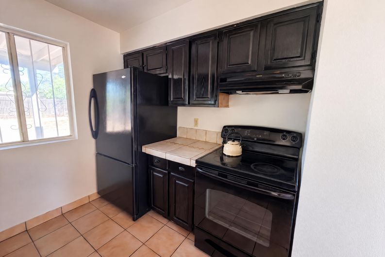 Photo 8 of 26 of 5349 S Greenway Dr, Tucson, AZ