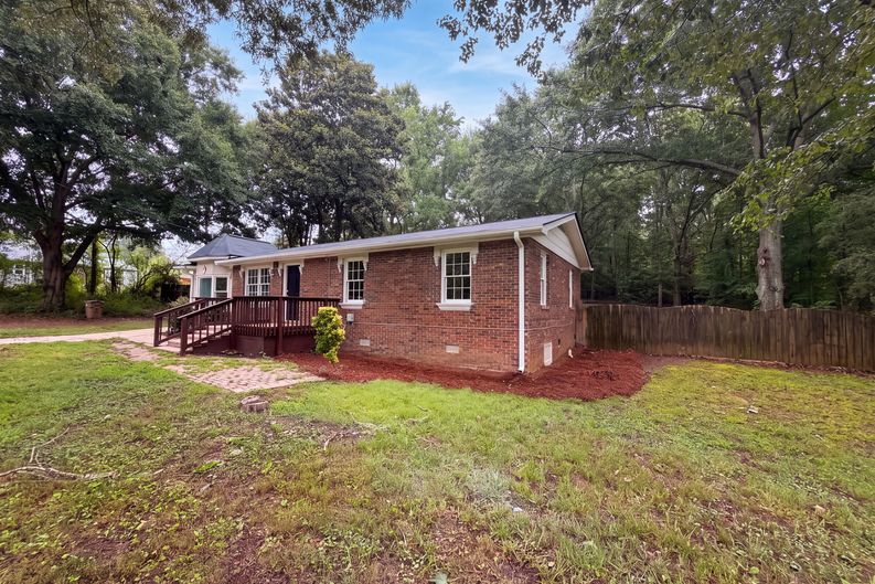 Photo 15 of 17 of 500 Kilcrease Rd, Auburn, GA