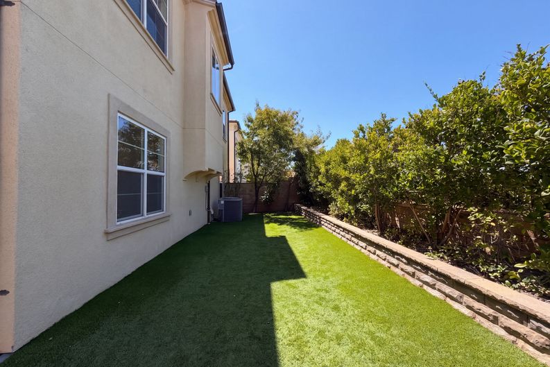 Photo 28 of 31 of 21981 Propello Dr, Santa Clarita, CA
