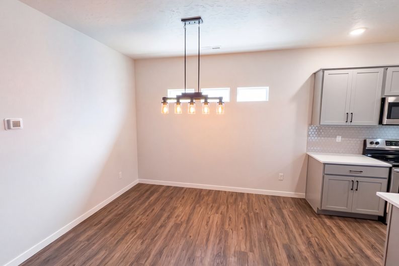 Photo 8 of 22 of 4998 W Thornapple Dr, Meridian, ID