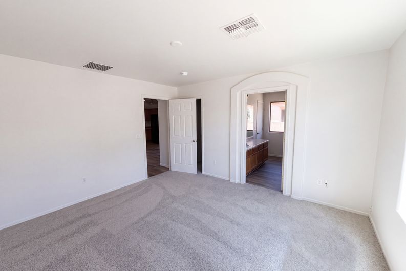 Photo 8 of 17 of 7184 S Oakbank Dr, Tucson, AZ