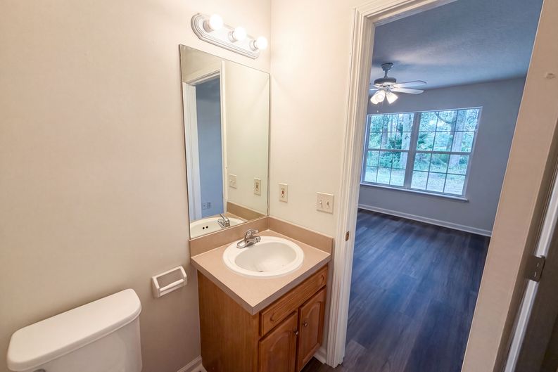 Photo 18 of 22 of 4224 Harbor View Dr, Jacksonville, FL