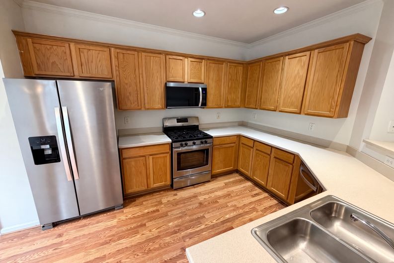 Photo 11 of 29 of 4660 Creekside Villas Way SE, Smyrna, GA
