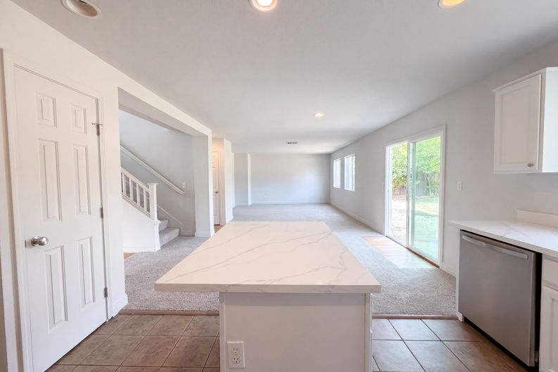 Photo 19 of 31 of 2155 Watercourse St, Stockton, CA