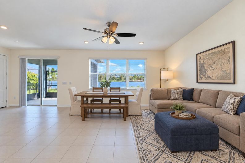 Photo 3 of 30 of 9426 Lamine Way, Parrish, FL