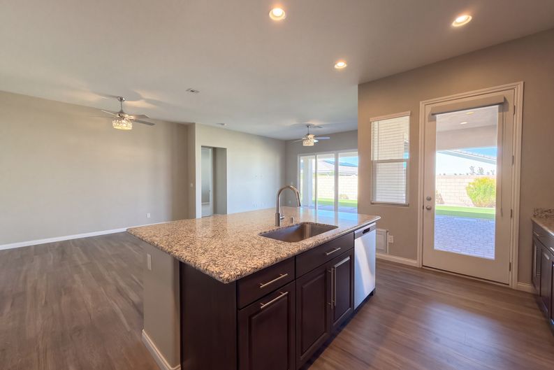 Photo 8 of 34 of 10138 Tamberlaine Ave, Las Vegas, NV
