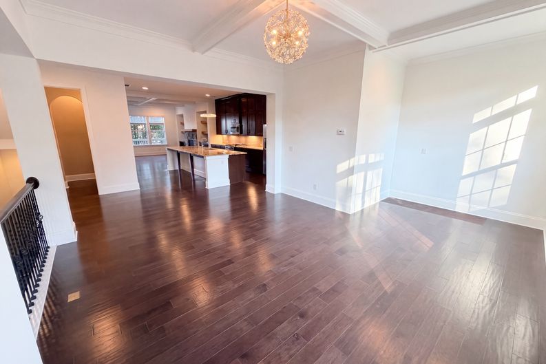 Photo 14 of 44 of 2256 Royal Vineyard Ln SE, Smyrna, GA