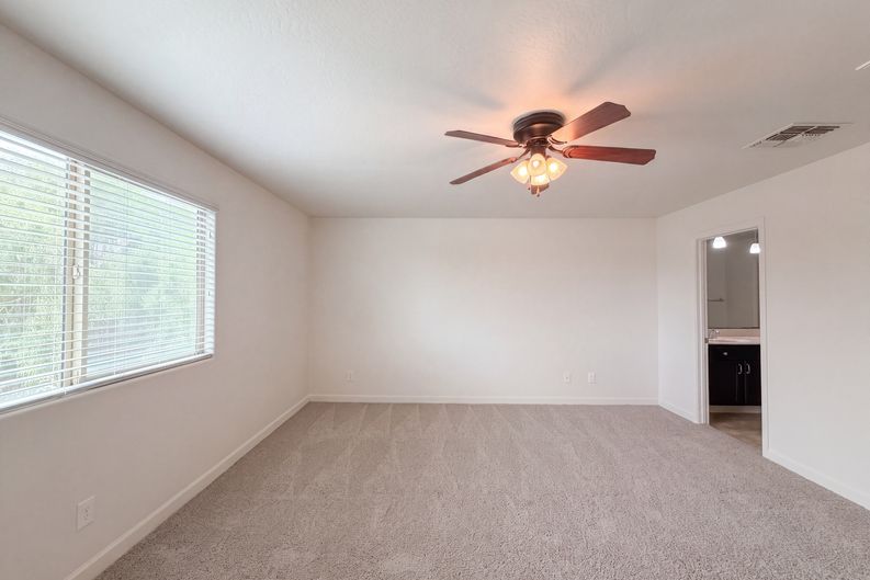 Photo 10 of 22 of 28539 N Moonstone Way, San Tan Valley, AZ