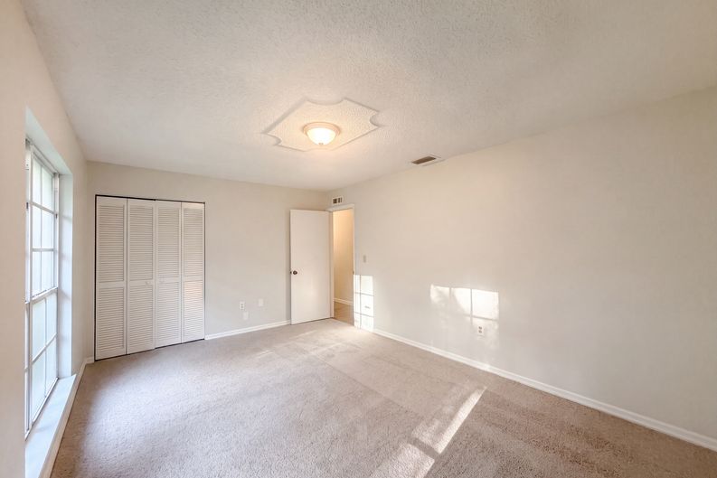 Photo 13 of 22 of 5750 NW 55th Ave, Ocala, FL