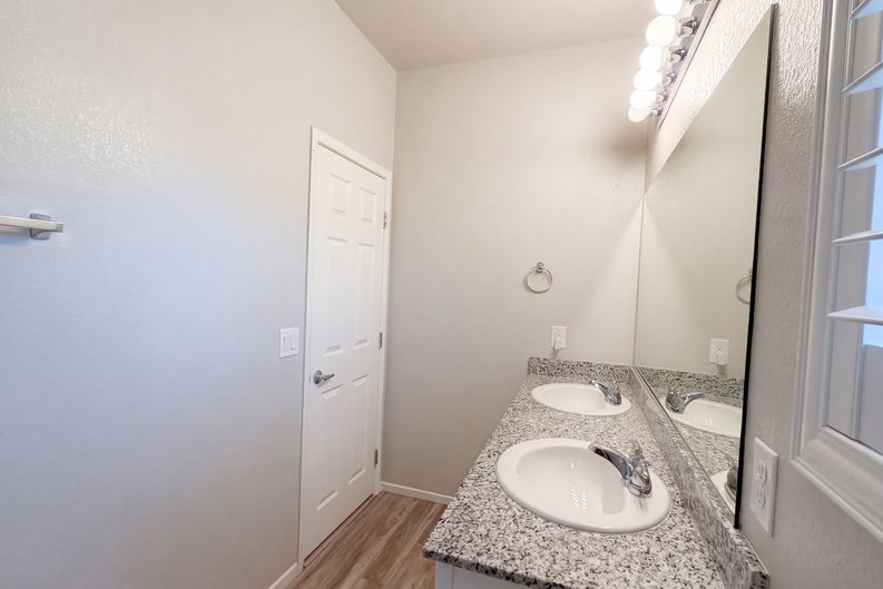 Photo 13 of 73 of 7557 Brody Meadows St, North Las Vegas, NV
