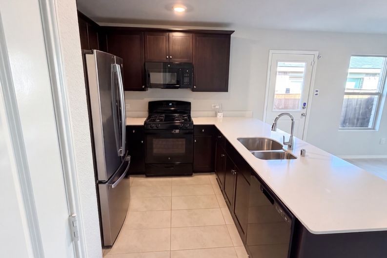 Photo 6 of 20 of 3617 Harper St, Little Elm, TX