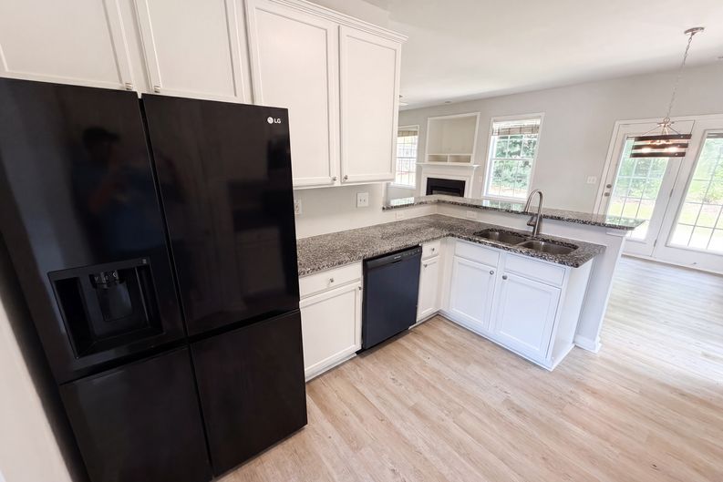 Photo 9 of 30 of 11528 Erwin Ridge Ave, Charlotte, NC