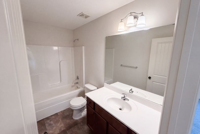 Photo 29 of 42 of 4595 196th St W, Farmington, MN