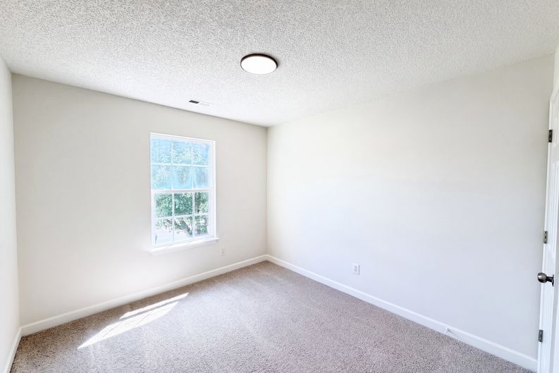 Photo 14 of 20 of 8616 Silver Falls Way, Charlotte, NC