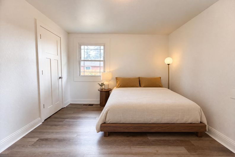 Photo 11 of 16 of 11650 NE Glisan St, Portland, OR