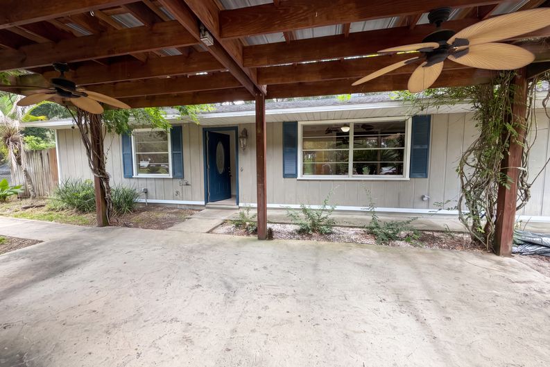 Photo 17 of 21 of 6854 Holly Hill Rd, Melrose, FL