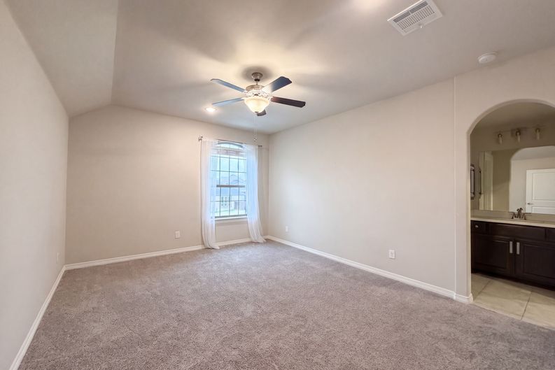 Photo 4 of 27 of 817 Shallow Creek Way, McKinney, TX