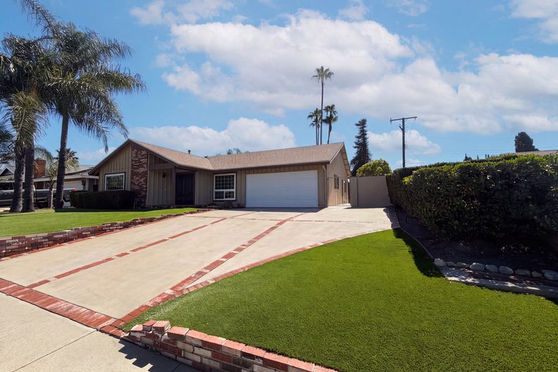 Photo 23 of 26 of 648 Brentwood Ave, Upland, CA