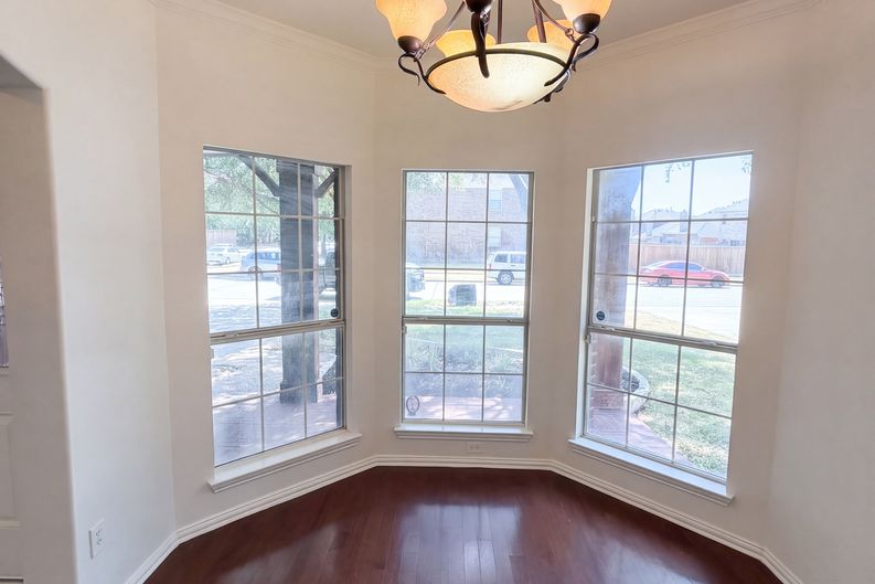 Photo 8 of 15 of 2184 Stuttgart Dr, Frisco, TX