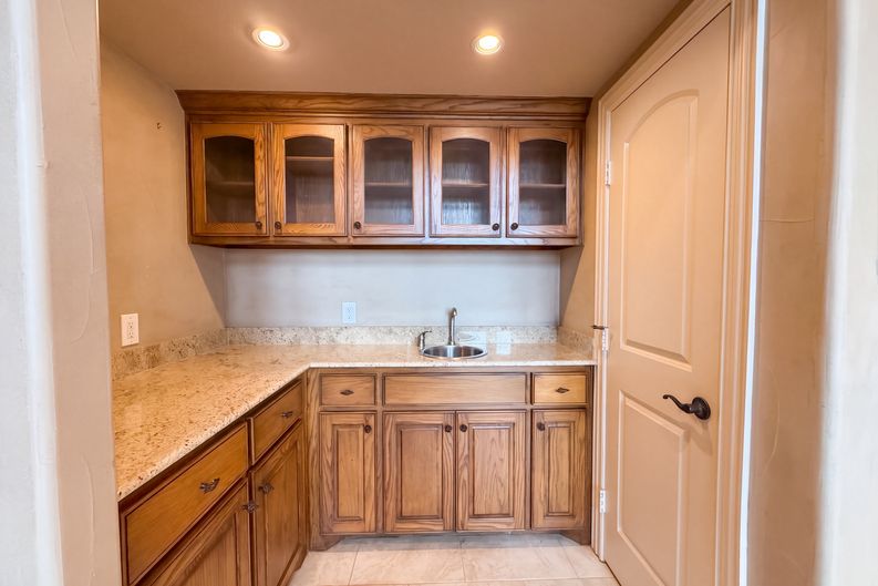 Photo 10 of 25 of 1119 Mallard Pointe Dr, Cedar Hill, TX