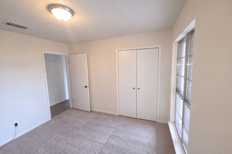 Photo 10 of 17 of 1500 Dallas St, Killeen, TX