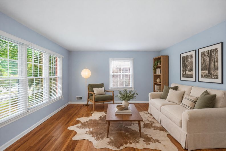 Photo 4 of 35 of 1604 Drayton Woods Dr, Tucker, GA