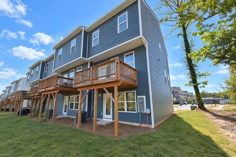 Photo 23 of 26 of 3344 Beeler Ln, Charlotte, NC