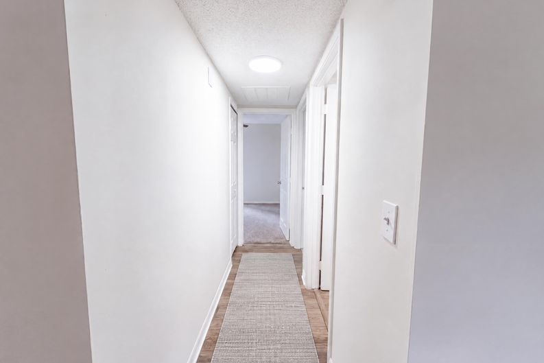 Photo 10 of 23 of 8048 Kilwinning Ln, Jacksonville, FL