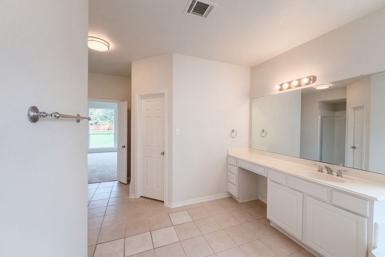 Photo 23 of 45 of 1702 Corona Del Mar Dr, Missouri City, TX