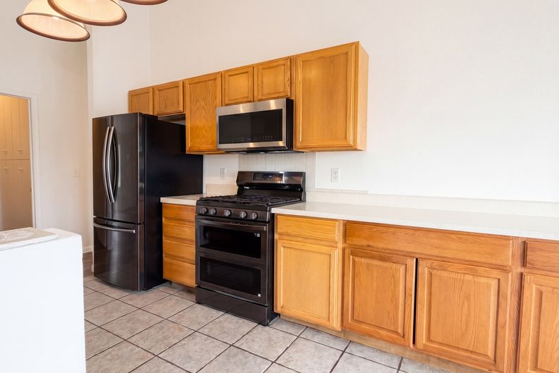 Photo 9 of 28 of 4098 La Junta Dr, Loveland, CO