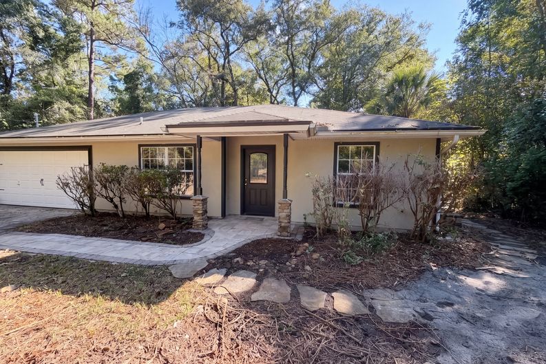 Photo 17 of 18 of 4814 Dale Ct, Middleburg, FL
