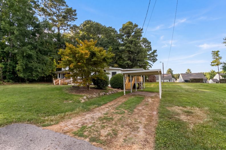 Photo 22 of 29 of 220 Poplar St, Wendell, NC