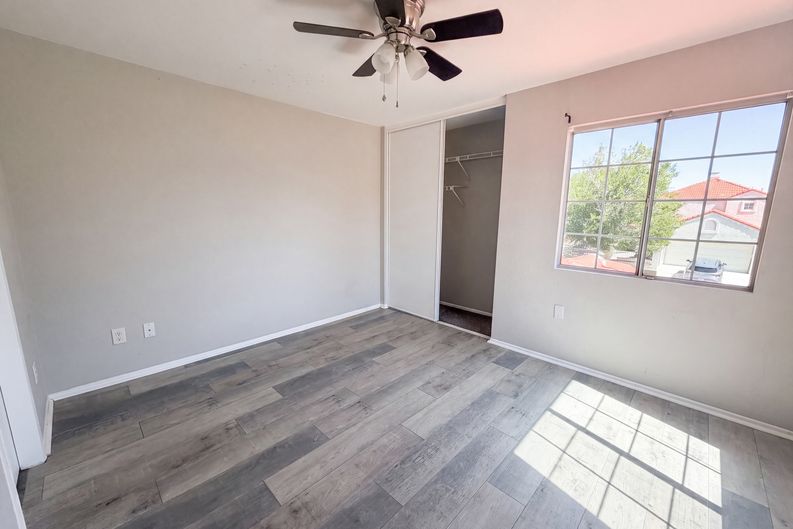 Photo 4 of 22 of 4256 Trenton Ave, Palmdale, CA