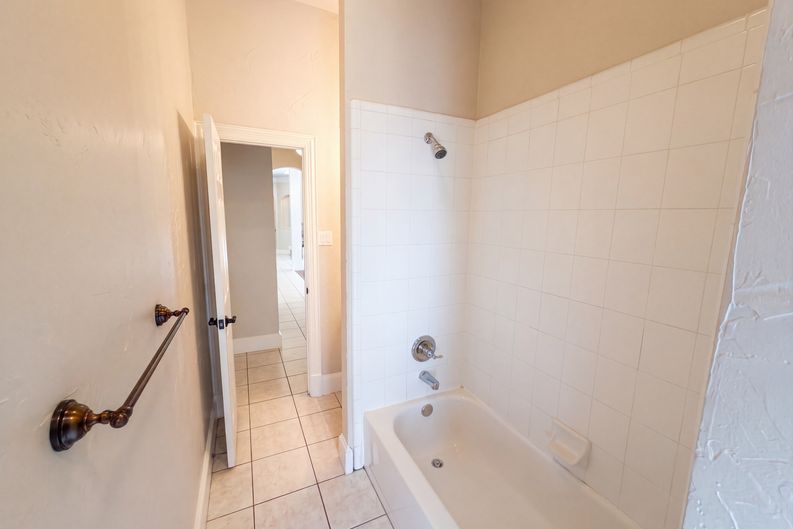 Photo 17 of 29 of 9313 Dosier Cv W, Fort Worth, TX