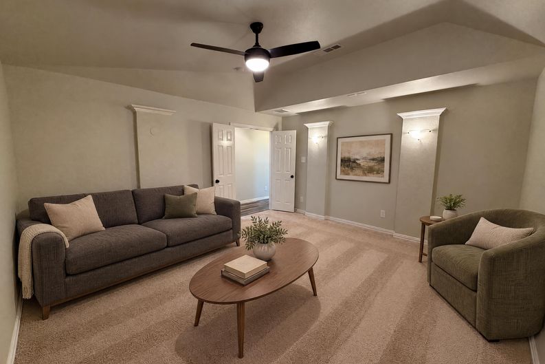 Photo 7 of 39 of 9332 Kaitlyn Ct, Lantana, TX