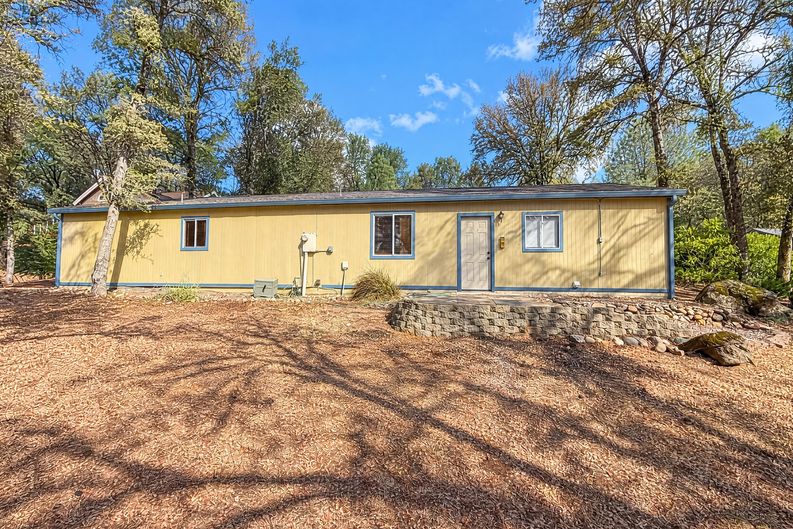 Photo 11 of 13 of 11968 Warbler Way, Penn Valley, CA