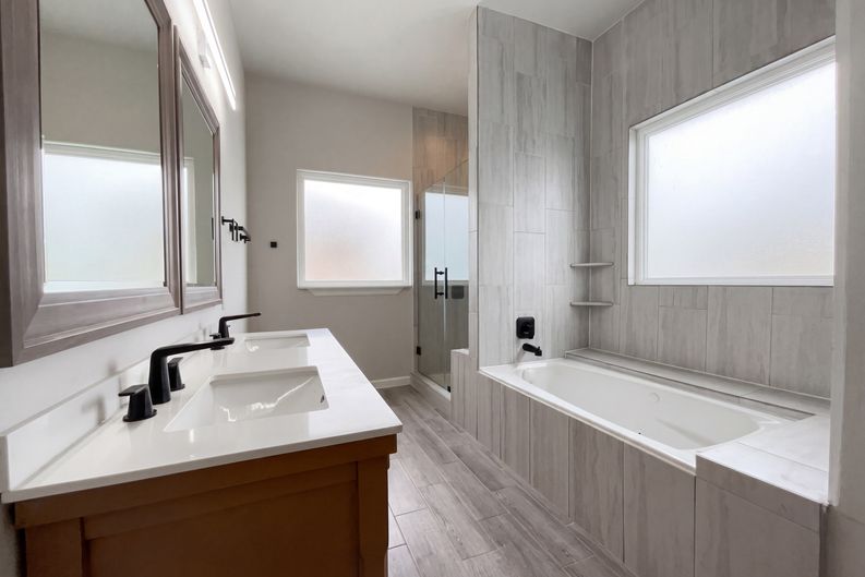 Photo 8 of 16 of 40402 Mostyn Dr, Magnolia, TX