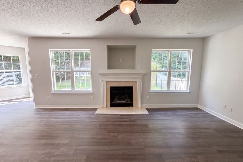 Photo 9 of 18 of 3978 Shasta Cir, Clover, SC