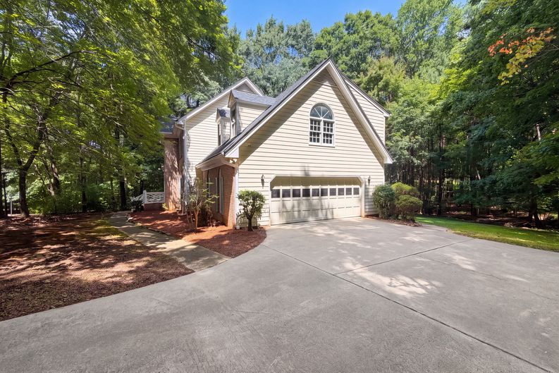 Photo 18 of 20 of 2501 Dunmore Ct, Wake Forest, NC