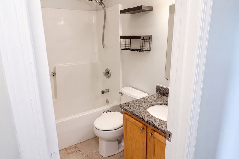 Photo 15 of 22 of 8749 Christopher Ln, Warrenton, VA