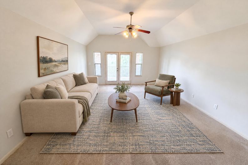 Photo 9 of 36 of 15822 Maple Shores Dr, Houston, TX