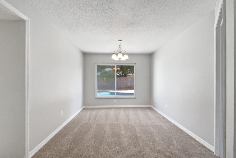 Photo 11 of 22 of 831 Haulover Dr, Altamonte Springs, FL